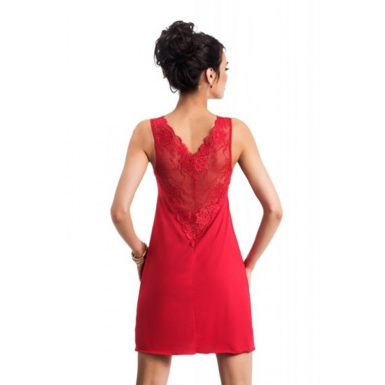 Kristina нощница в червено Kristina нощница в червено