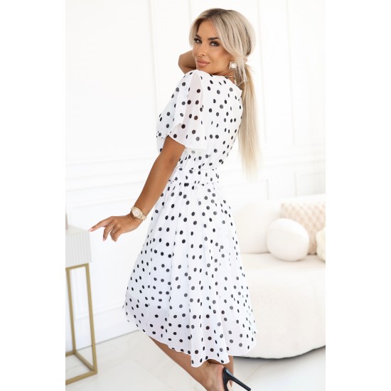 604-1 Нежна рокля на точки в бяло