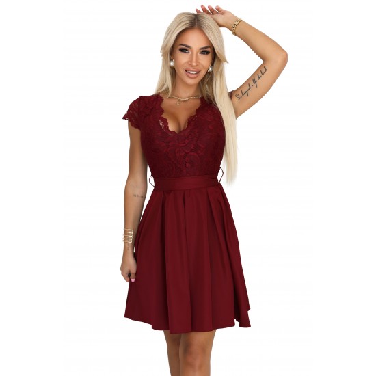 242-5 Елегантна къса рокля с колан в бордо 242-5 Елегантна къса рокля с колан в бордо