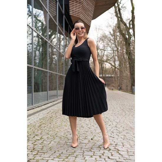 Миди рокля Meratin в черен цвят D07