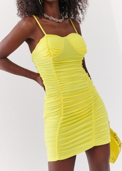 Къса рокля с тънки презрамки в жълт цвят 52225 Къса рокля с тънки презрамки в жълт цвят 52225