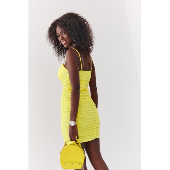 Къса рокля с тънки презрамки в жълт цвят 52225 Къса рокля с тънки презрамки в жълт цвят 52225