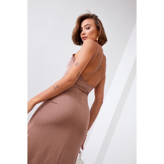 Елегантна дълга рокля в бежов цвят 110570 Елегантна дълга рокля в бежов цвят 110570
