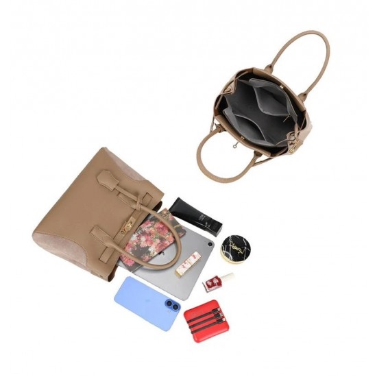 Дамска чантичка Gallantry Paris в цвят таупе WB005 | Alba.bg Дамска чантичка Gallantry Paris в цвят таупе WB005 | Alba.bg