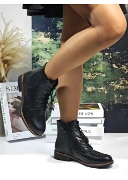 Дамски боти с нисък ток в черен цвят TT29