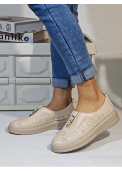 Ежедневни дамски обувки в бежов цвят V333