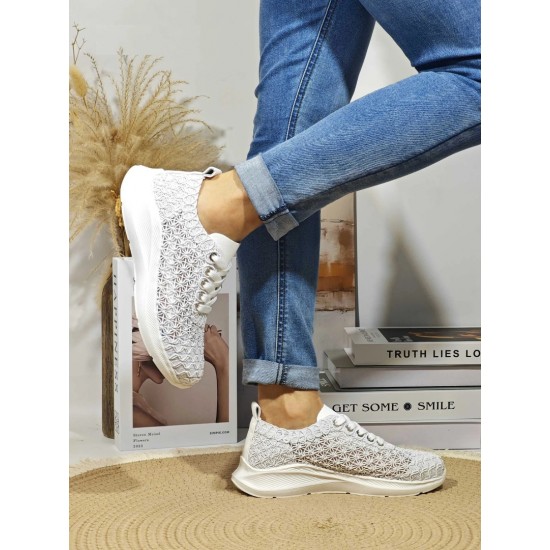 Дамски спортни обувки в бял цвят, мрежести FF991  | Alba.bg