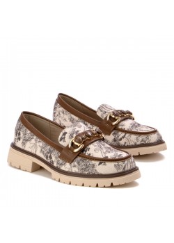 Ежедневни дамски обувки в цвят камел V344