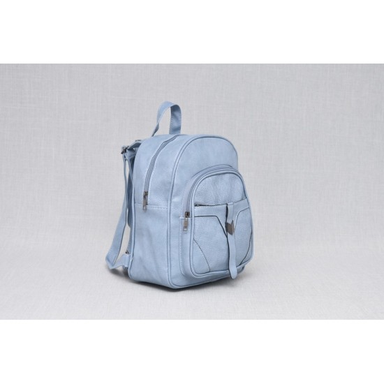 Дамска раница от еко кожа в светлосин цвят  | Alba.bg